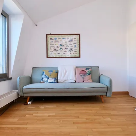 160m2 Penthouse In The Centre With A Balcony And The View Apartamento