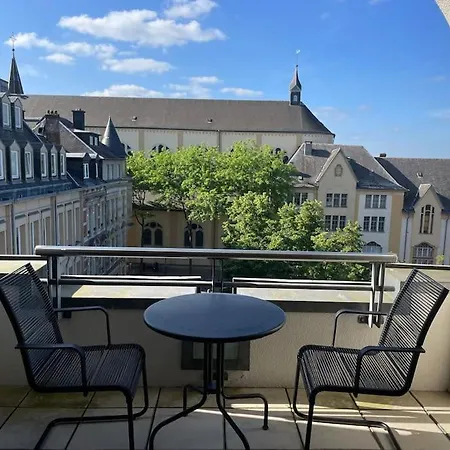 160m2 Penthouse In The Centre With A Balcony And The View *