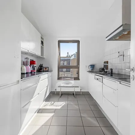 160m2 Penthouse In The Centre With A Balcony And The View *