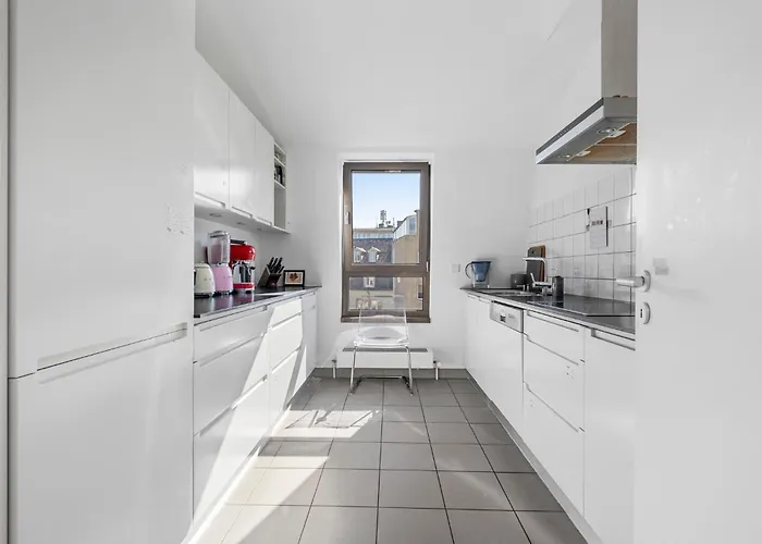 160m2 Penthouse In The Centre With A Balcony And The View *