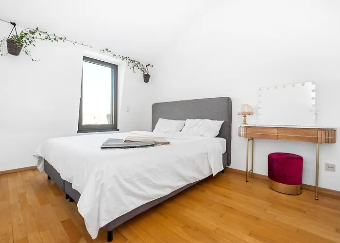 160m2 Penthouse In The Centre With A Balcony And The View * Luxembourg